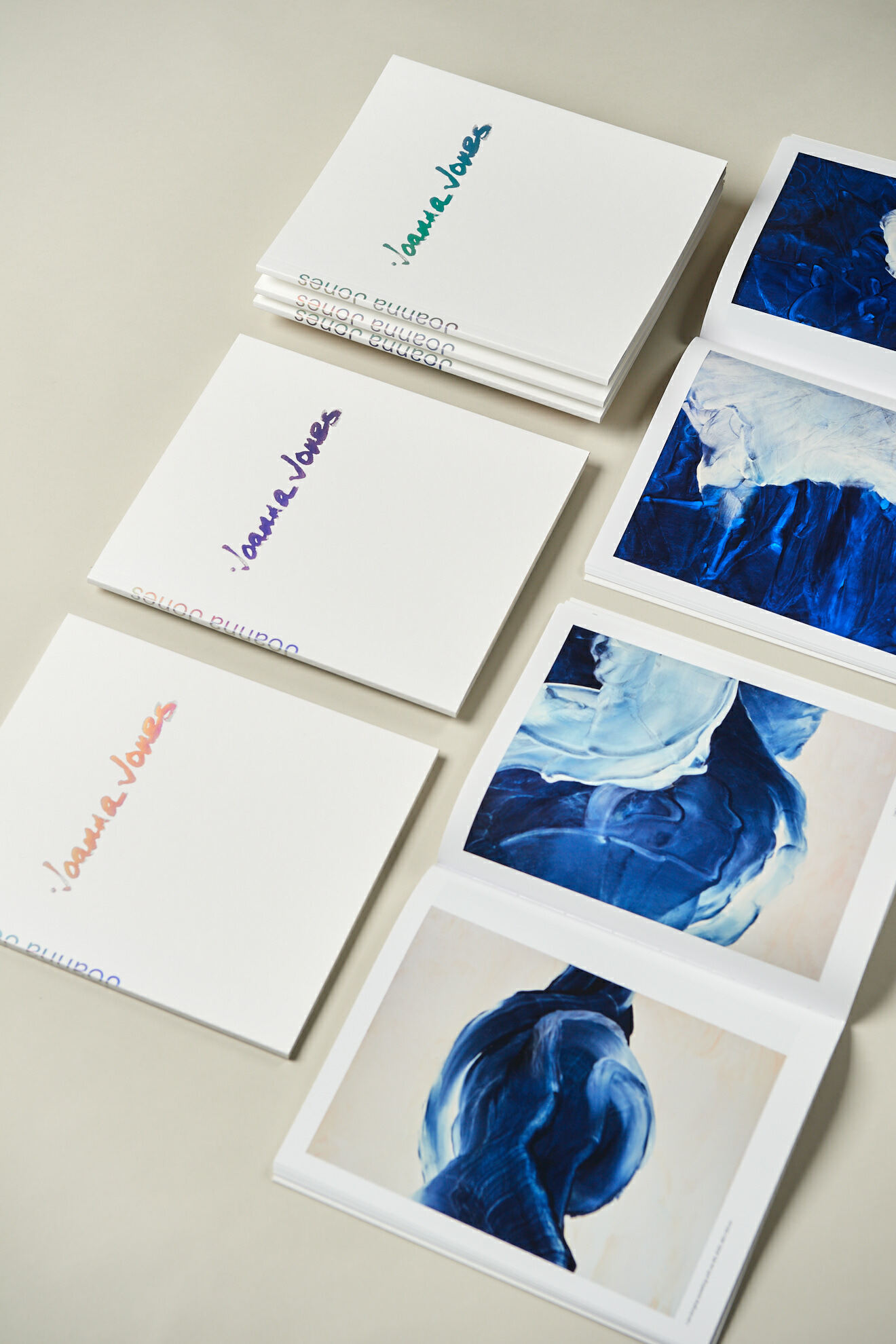 Gestaltung und Produktion des Kunstkatalogs für Joanna Jones