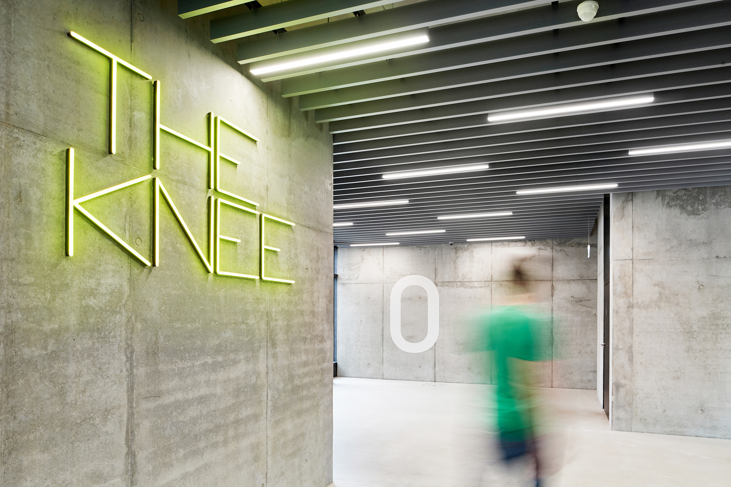 Property Branding THE KNEE